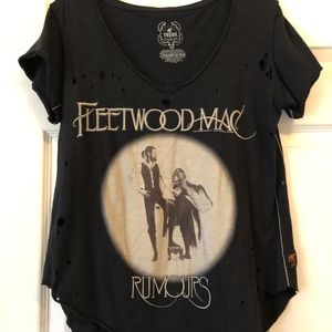 Distressed XS Trunk Tee -Fleetwood Mac Rumours